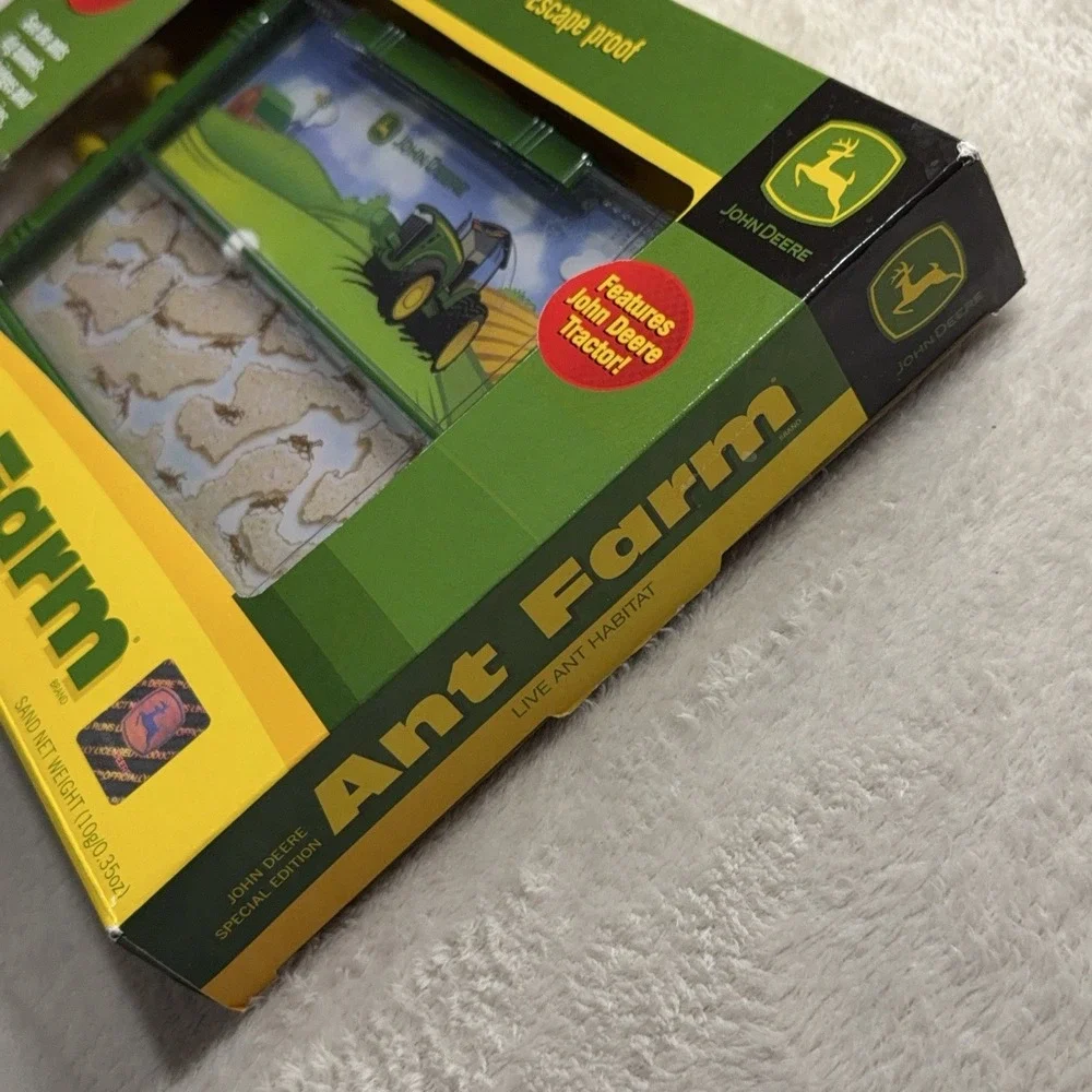 Uncle Milton S.T.E.M. John Deere Ant Farm Live Habitat Connectable Escape Proof